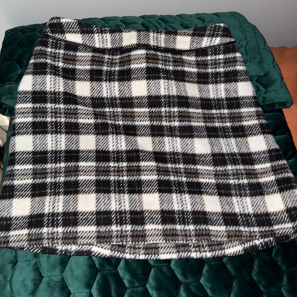 Abercrombie & Fitch Black and White Plaid Mini Skirt